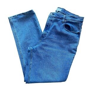 Abercrombie & Fitch Curve Love Ultra High Rise ‘90s Straight Jeans Size 33 / 16L